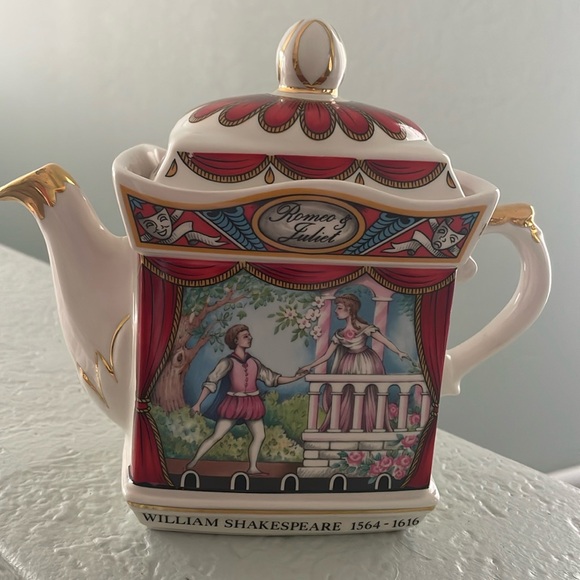 JamesSadler  tea pot - Picture 1 of 6